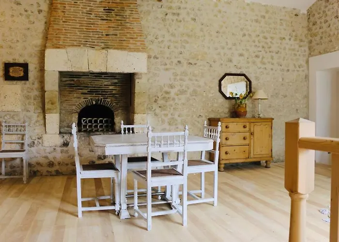 As Seen On A New Life In The Sun - Beautiful 3 Bedroom Cottage With Shared Pool